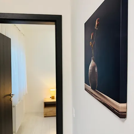 Leda Iii Aranypart Apartament *