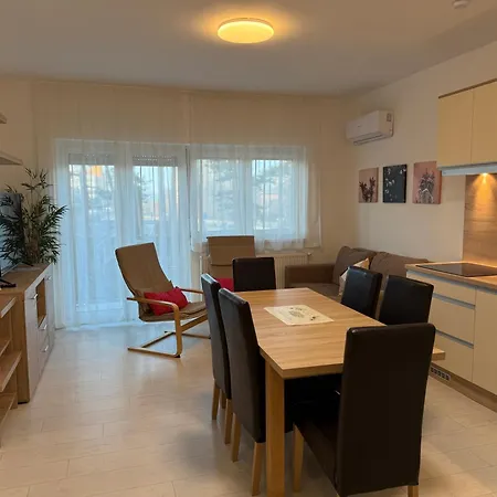 Apartament Leda Iii Aranypart *